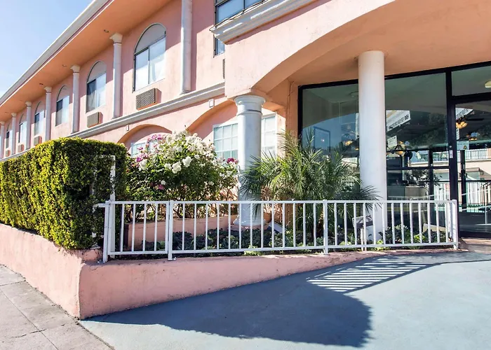 Rodeway Inn near Melrose Ave Los Angeles